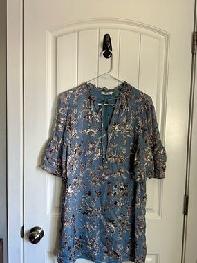 Alice + Olivia Blue Silk Blend Floral Mini Short Sleeve Dress Size Small Ruffles